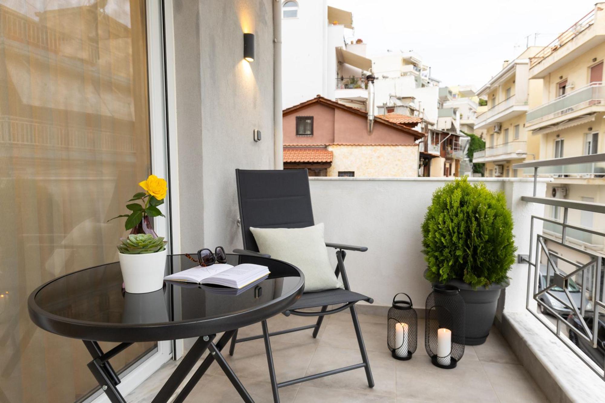 Arc Maisonette Apartment *