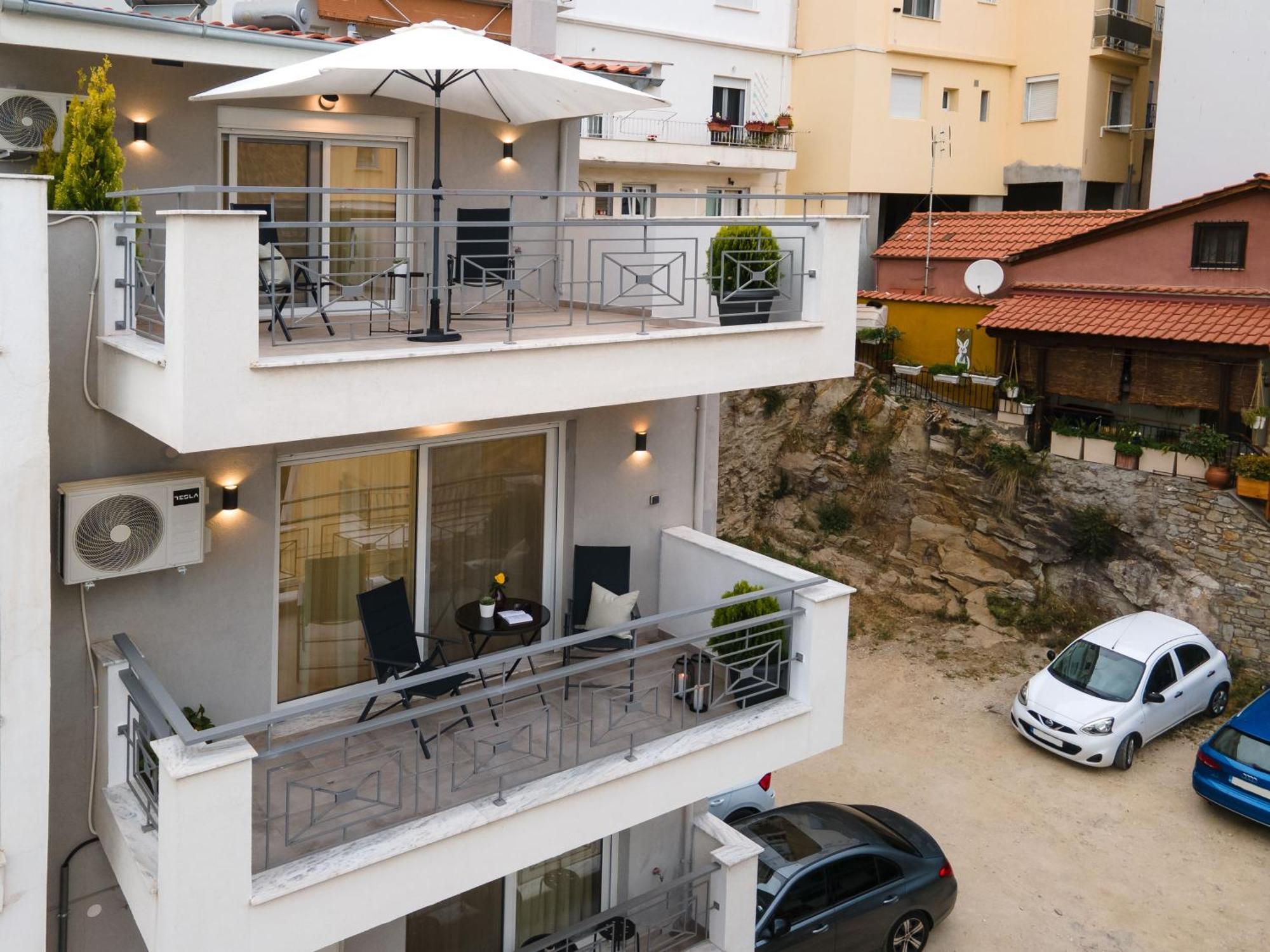 Arc Maisonette *